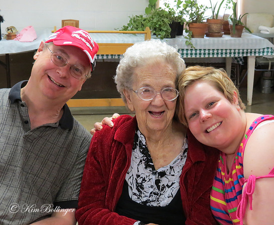Scott, his aunt Dorothy and Bethany